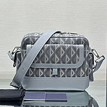          HIT THE ROAD ũν        XW4694-1